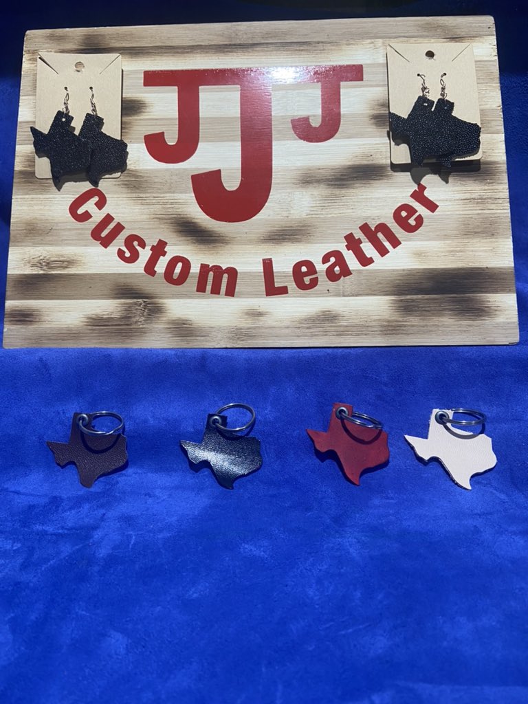 TripleJLeather's tweet photo. TEXAS SHAPED STINGRAY EARRINGS!!!!!! Limited stock but these things are amazing! DM me if you’d like to order some! 

Also I have Texas shaped key chains available in multiple colors for only $3!! (These are not stingray)

Don’t miss out guys!! https://t.co/qu1F9fopNb