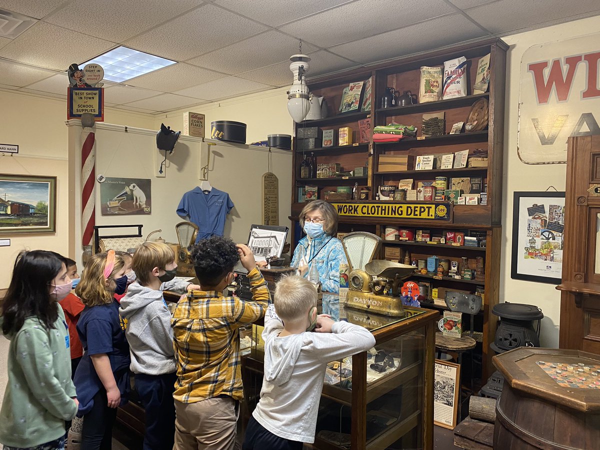mrshhewitt's tweet photo. A great field trip to the Webster Museum! #firstfieldtripforthesekids #backintime https://t.co/D5B0z2UxLS
