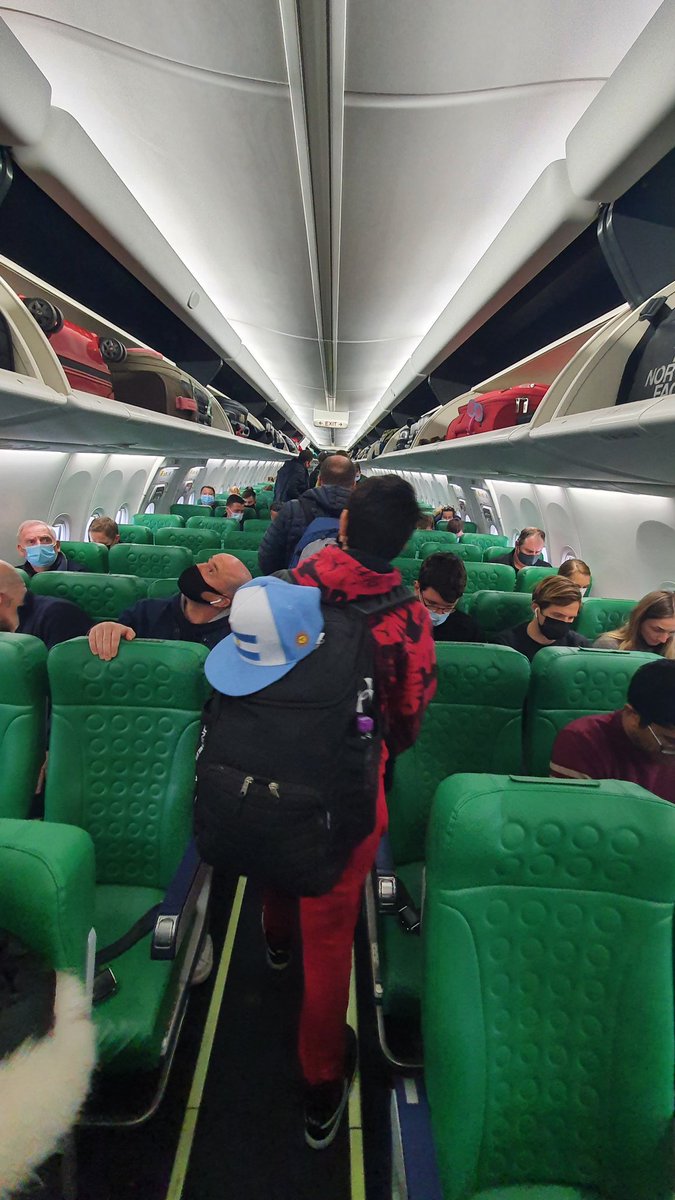 milan_strongman's tweet photo. Jbt do danas nisam ni čuo da postoji holandska niskobudžetna aviokompanija Transavia?! Putujemo iz Amsterdama za Ljubljanu Vasa i ja.

Fala @Aerogaga za najoptimalnije kombinacije.

Fun fact Aerogaga mi rešavala i lokalne letove po Argentini https://t.co/84fuYazVBM
