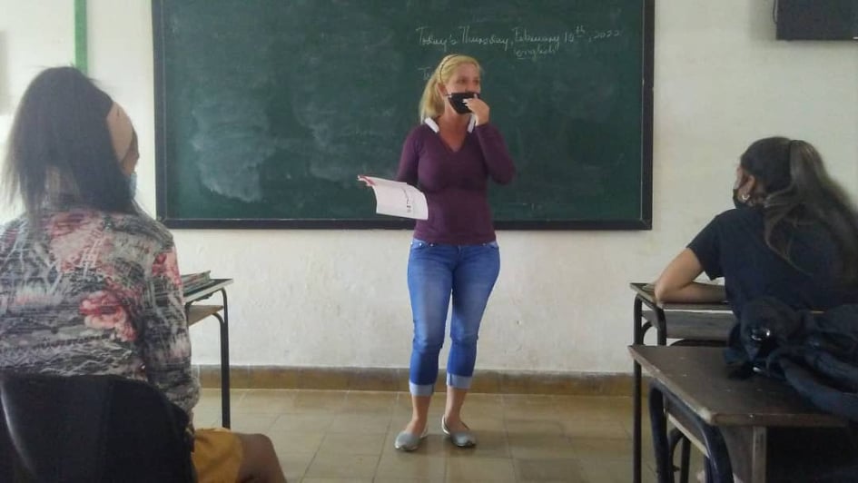 Se desarrolla en la ESBU Zeneido Costa de Corralillo un conversatorio sobre educación sexual. <a href="/DiazCanelB/">Miguel Díaz-Canel Bermúdez</a> <a href="/elsa_ena/">Ena Elsa Velázquez Cobiella</a> <a href="/cira_pineiro/">Cira Piñeiro Alonso</a> <a href="/DarvelisCarrac3/">Darvelis Carracedo</a> <a href="/ferrera_dora/">Dora Ferrera Acosta</a> <a href="/Yamilet50088609/">Yamilet Herrera</a>  @porta_villa <a href="/PresidenciaCuba/">Presidencia Cuba 🇨🇺</a> <a href="/Coralia_Saez/">Coralia Ruiz Sàez</a>  @dailiana_a <a href="/dpevillaclara/">DGEP Villa Clara</a> <a href="/FarinaEstevez/">Yoandry Fariña Estévez</a>   <a href="/CubaMined/">MINED</a>