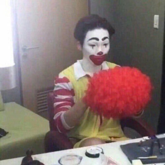RapTalkv2's tweet photo. me getting ready to listen to this new Kendrick Lamar single tonight: https://t.co/RF1Lm1EfVQ