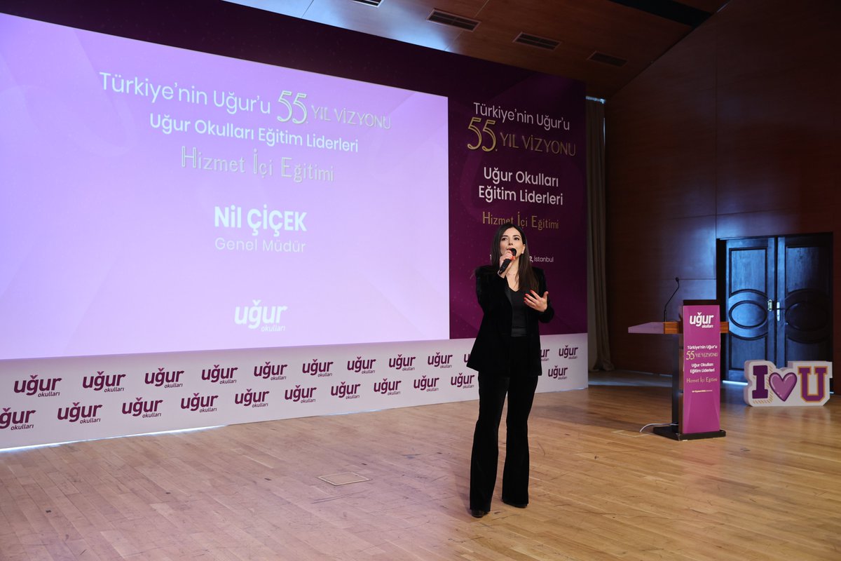 ‘Türkiye’nin Uğur’u 55. Yıl Vizyonu' Uğur Okulları Eğitim Liderleri Hizmet İçi Eğitimimizin ilk gününü çok kıymetli sunumlar ve eğitim liderlerimizin değerli katılımlarıyla tamamladık! 💜