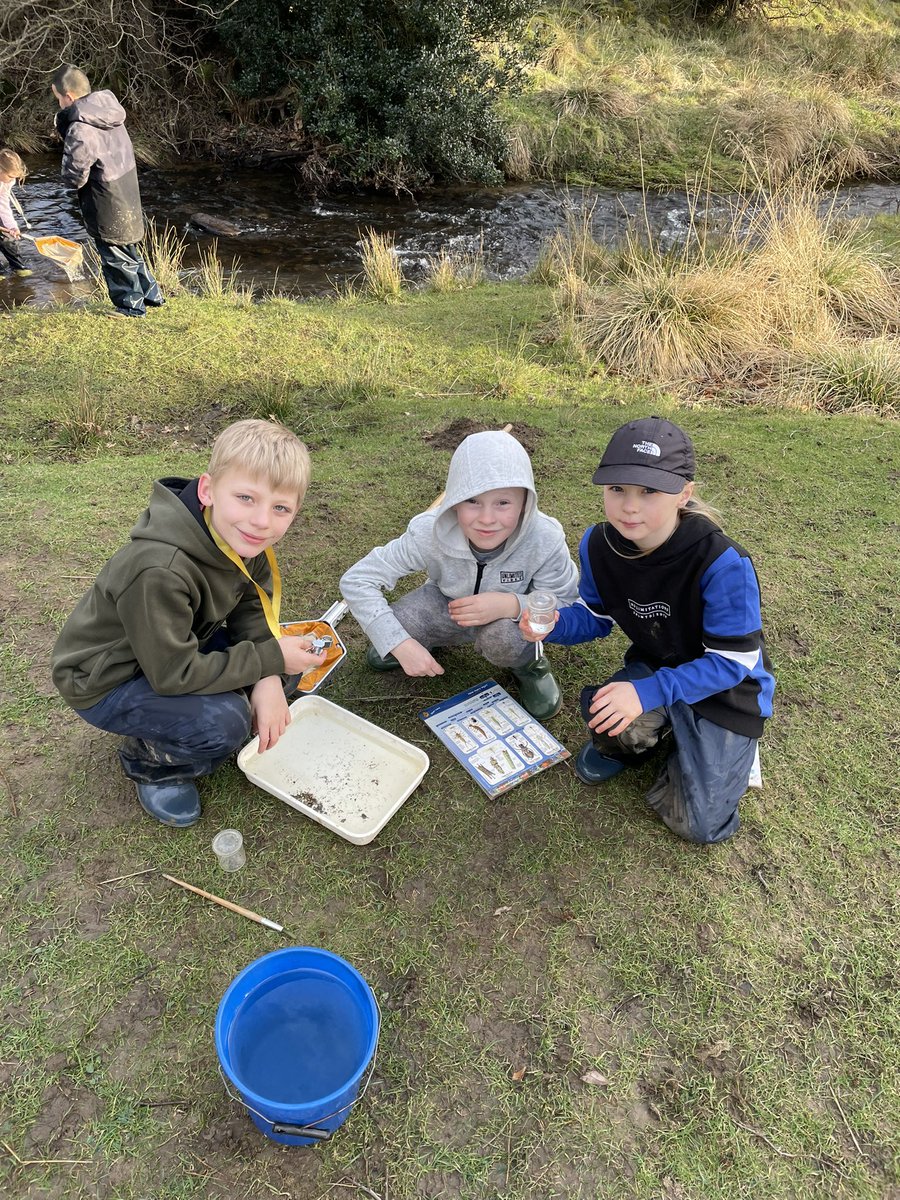 A successful afternoon’s fishing at St Michaels with our year 4s #Residential #primaryeducation @NottsOutdoors