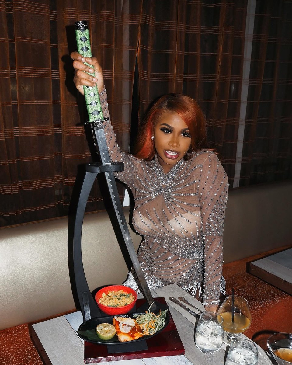 MsDiamondGood's tweet image. 28