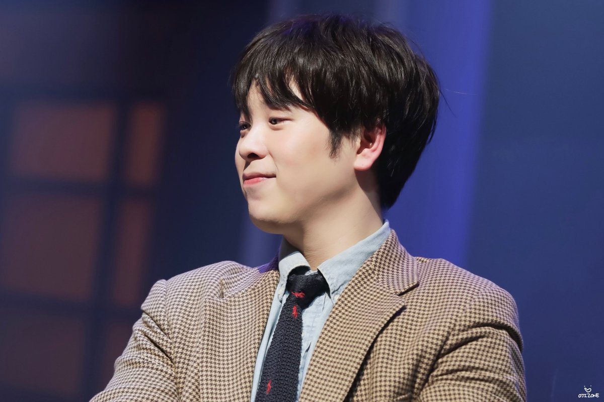 OJIZONE_'s tweet photo. #플레이백 

😿😹

Do not crop LOGO &amp; Edit my pics 
      -로고 크롭 &amp; 2차가공 금지 -

#표지훈 #피오 #pyojihoon #po #블락비 #극단소년 https://t.co/31tD0o7xt5