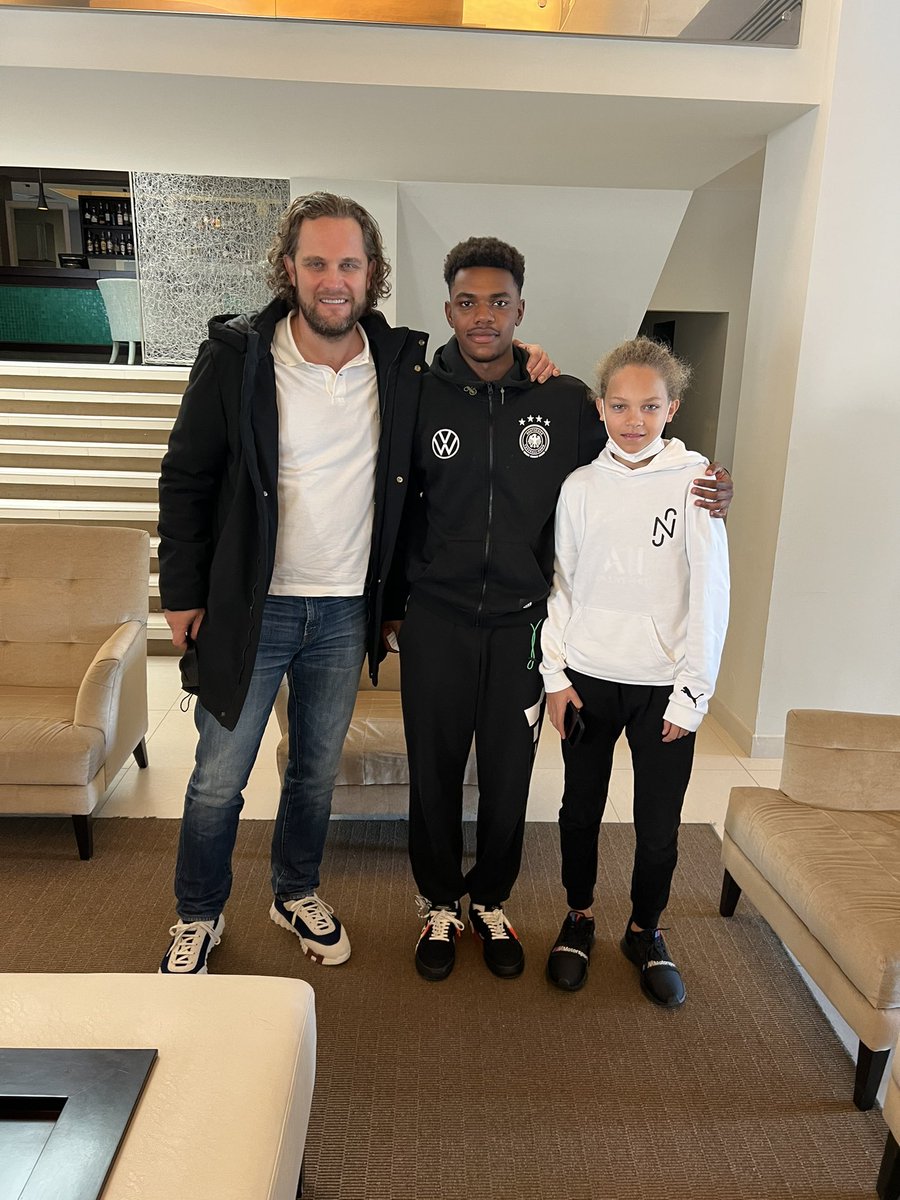 beckmikkel's tweet photo. Was great seeing you #charles.juniorrr π Good luck for Saturday against #england πͺ @dfb_junioren #planningforthefuture @enzo2solid_ #2futurestars #becksterinternational #becksterinternationaldk https://t.co/jE6GAXwW3I
