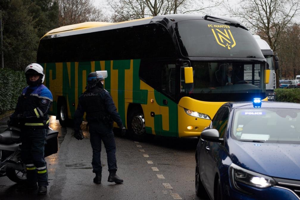 Marcoleptik's tweet image. - bien joué Robert, 30 amendes d'un coup, et ils voulaient nous faire croire qu'ils étaient footballeurs 😂