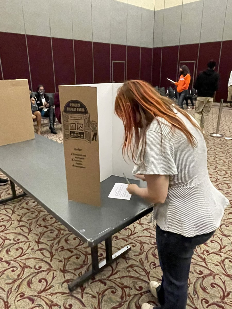 ADHCareercorner's tweet photo. Show me how… You Can Vote.. workshop @Athenscareer @AthensStem @AthensDriveHS https://t.co/GA1Kfx5uiB