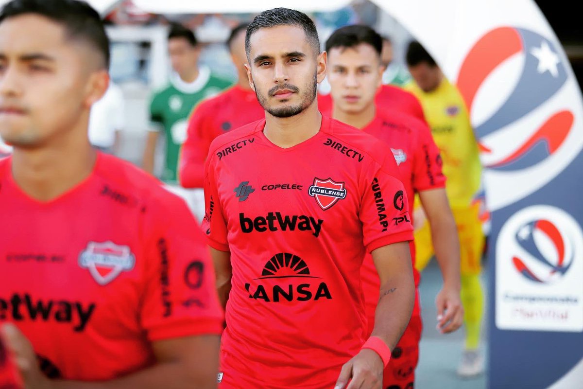 fedemateos20's tweet photo. Siempre es bueno arrancar un año ganando!! Vamos por más todos juntos ⚽️👹🇨🇱🇦🇷 https://t.co/VhNTzevGK8