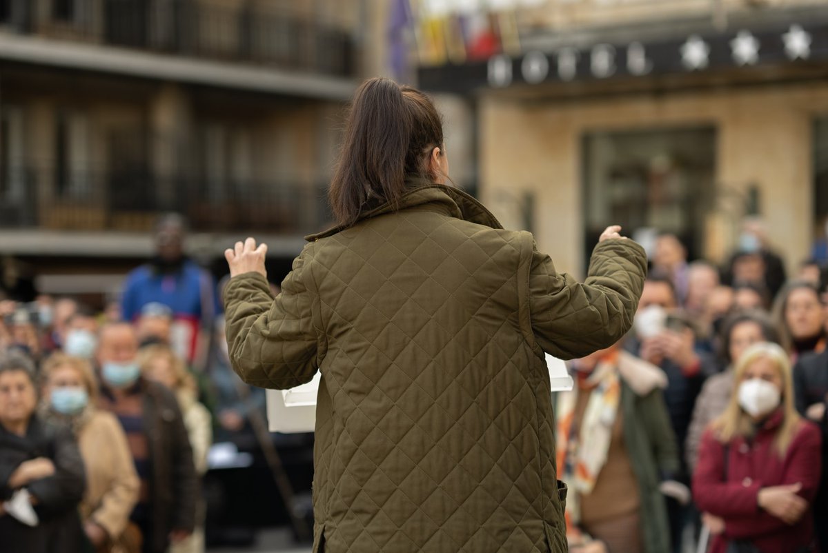Macarena Olona tweet media