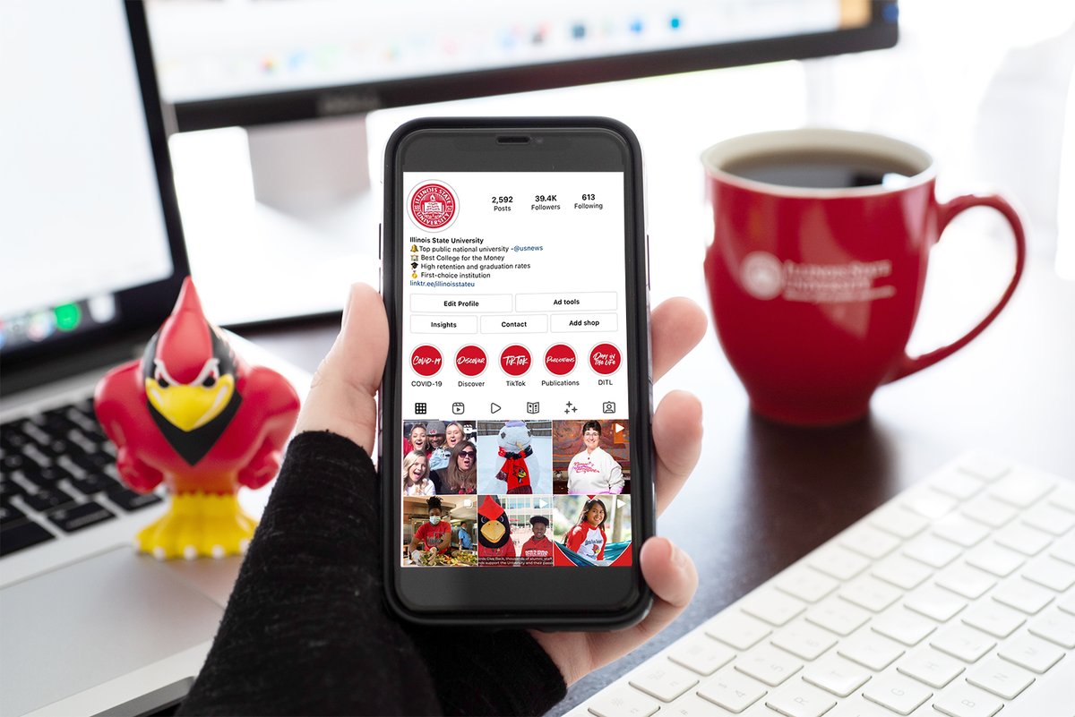 IllinoisStateU's tweet image. #GradTip: Stay plugged into Illinois State campus life by following us on social media! 📱
bit.ly/3HGUo7F
