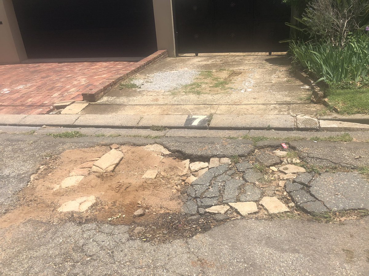 jewelledleaf's tweet photo. @JHBWater repairs done to water leak outside my house in Linden and just left. Street and driveway. Please see to this as it is falling into further disrepair. https://t.co/AaJVKNKmvO