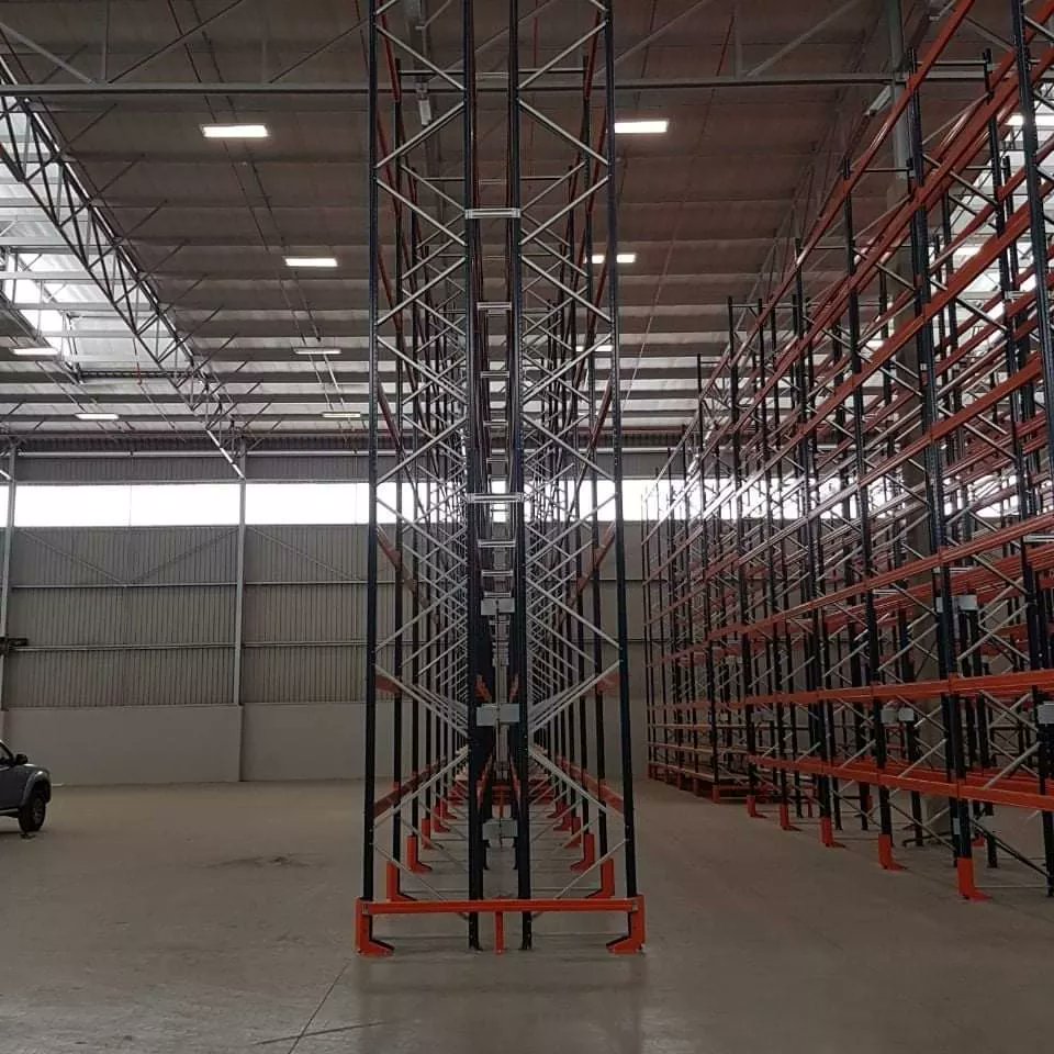 pagare_busi's tweet photo. #warehouseconversion #rackingconcept https://t.co/LMKPGxLQ16