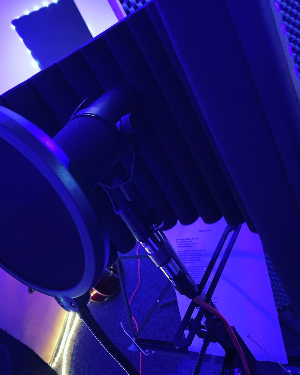 Great recording session today with <a href="/thelightsduo/">The Lights</a> tracking live takes and sounding sweet 👌🏻
#recordingstudio #recording #musicproducer #musicproduction #musicproducerlife #shuresm7b #tanglewood #tanglewoodguitars #acoustic #acousticguitar #bradfordmusicscene #bradfordmusic