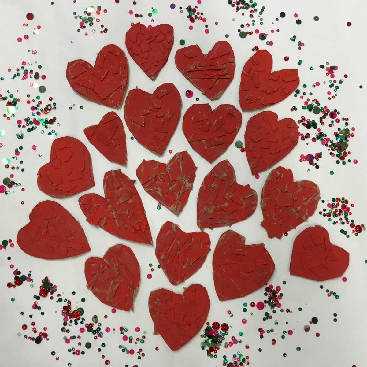 StAndrewsPS1's tweet photo. All You Need is LOVE ❤️...and a good pair of scissors 😉 to make a wee Cardboard Heart using up all the teeny snips to add texture to good effect! #EcoArt Happy Saint Valentine's Day - Love is All You Need! #artandmore https://t.co/hgsXXkDPvO