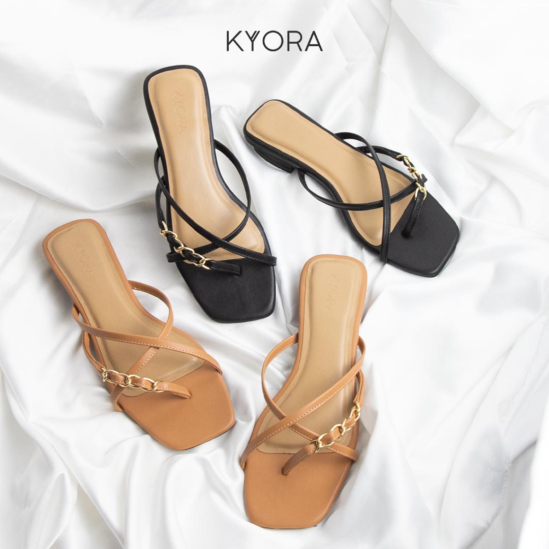 threadshopee's tweet photo. ✨Premium Heels dan Sandal wanita😭

Sol empuk gak bikin pegel 
Diskon up to 60% 
Harga 99rb - 119rb

✨ https://t.co/V0Xe07dCHK ✨ https://t.co/sUJgkMoi0Q