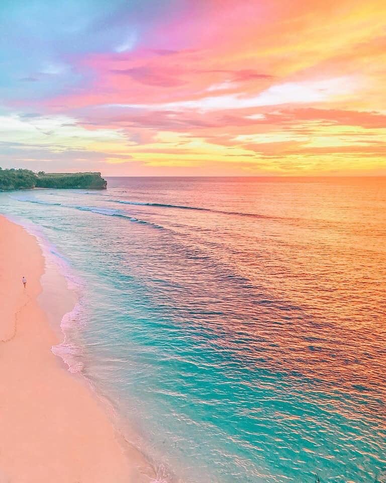 tmbIrpics's tweet photo. Pastel sunset in Bali 🌅 https://t.co/OFtjfYGDwr