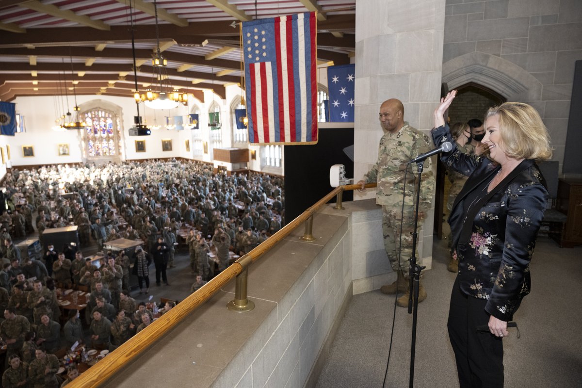 SecArmy's tweet photo. LTG Williams &amp; the Corps are bringing the 47-month Cadet experience to life for me. I've really enjoyed hearing each Cadet's unique story of what brought them to @WestPoint_USMA and how it has been a crucible of leadership to develop them as a @USArmy officer of character. https://t.co/vJVTyZGWHf