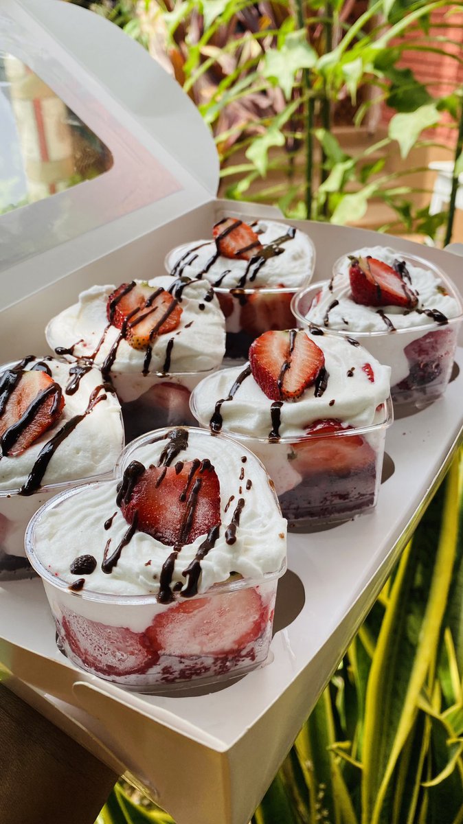 moenagarden's tweet image. Mon très cher fofo à la graciosité d'offrir 5 box à 5 couples à Lomé 😏 box Val ou box be chic. Voici le jeu taguer un.e partenaire qui te fera une déclaration enflammée.