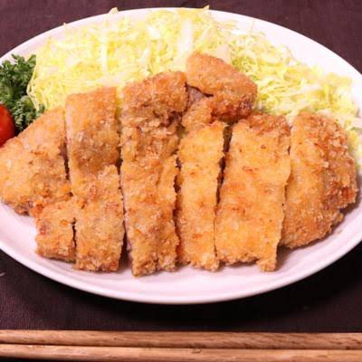 今夜はトンカツ‼️

熱々がたまらなく美味すぎる‼️