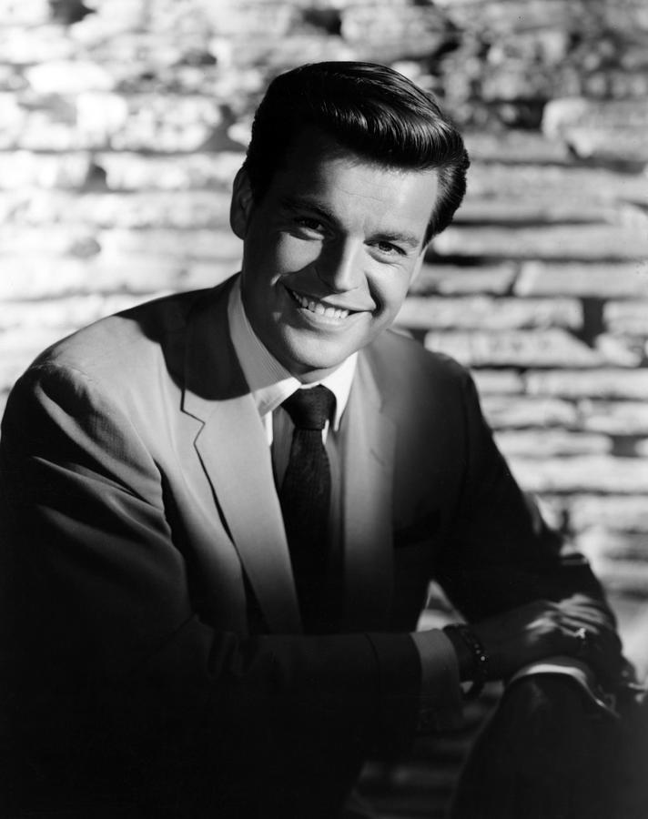 Happy 92nd Birthday to  ROBEWAGNER 