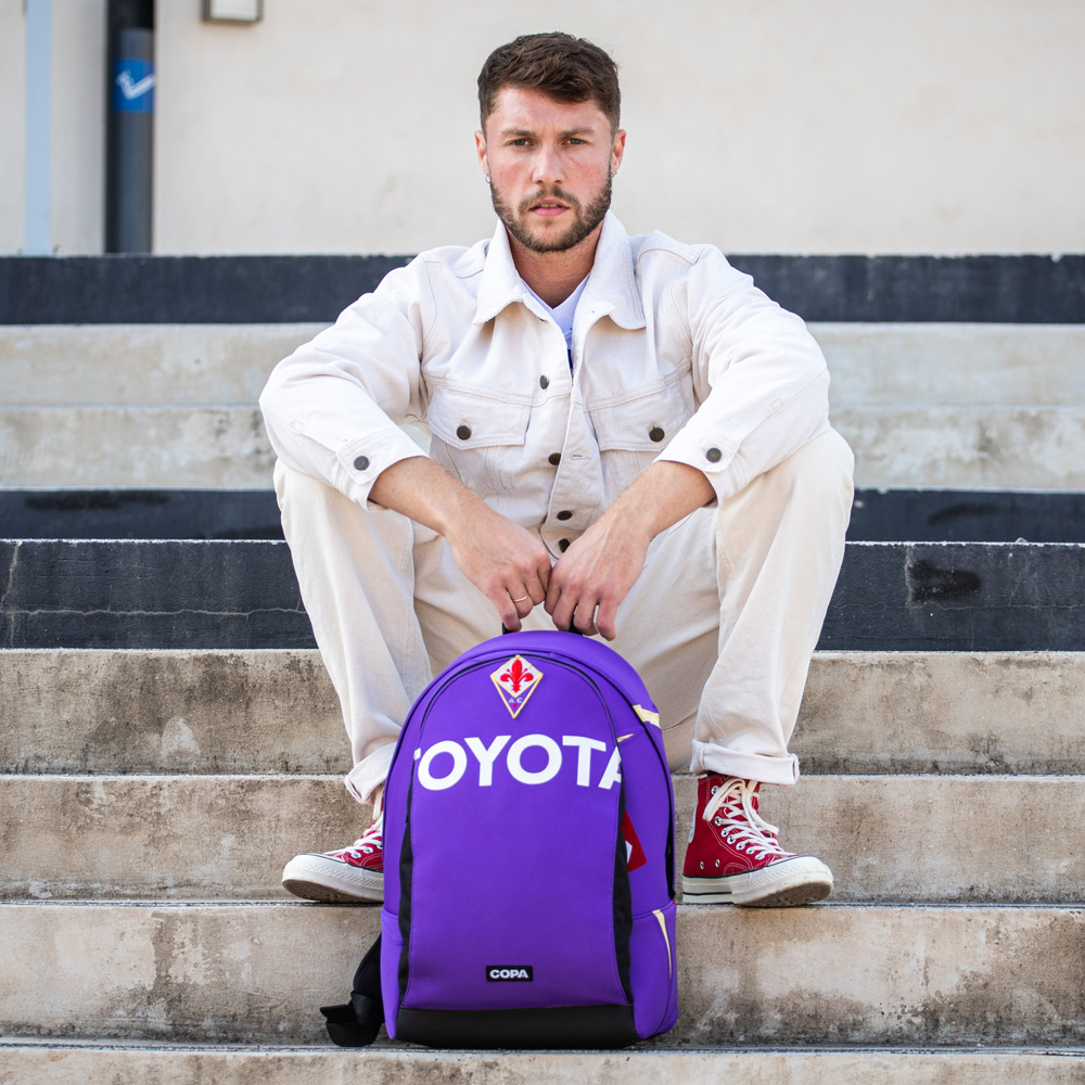 COPAfootball's tweet photo. NEW BATCH RELEASE!

After the first batch almost completely sold out, we've added new #recycledbags styles to our collection. Is your club or country represented? There's only one of each bag, so first come first serve! https://t.co/Czf3I1yduE
 
#classicfootballshirt #footballbag https://t.co/JEDm58M99C