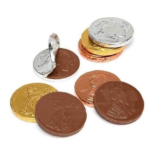 Купить конфеты за 5 рублей. Монета шоколадная 2 евро серебро. Золотые шоколадные монеты. Конфеты в монетке. Конфеты золотые монеты.