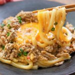 豆板醤などを使った旨辛な味付けでお箸が進みそう!とっても美味しそうな「うどん」レシピ!