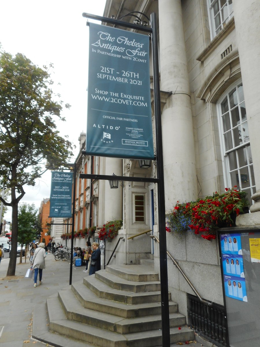 Whoopie - we've just signed up for the next <a href="/chelsea_antique/">Chelsea Antiques & Fine Art Fair</a> fair 23-27th March can't wait.....
#chelseaantiquesfair #2covetchelseafair #antiques #chelseaevents #glass #galle #frenchglass #Tiffany #loetz