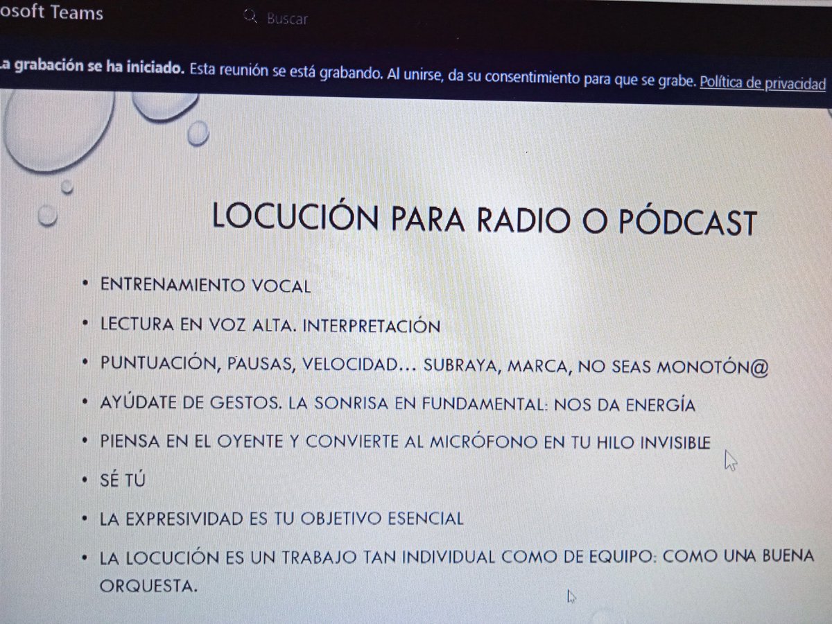 susanarctrancho's tweet photo. Fantástico taller de @Cheloradio @upsa sobre #locución en radio, con estupendo consejos para llevarlos a nuestro trabajo. ¡Muchas GRACIAS Chelo! @RadioEscolarVLL
#semanaderadio #DMR2022 @educacyl https://t.co/MTCJLI5fVa