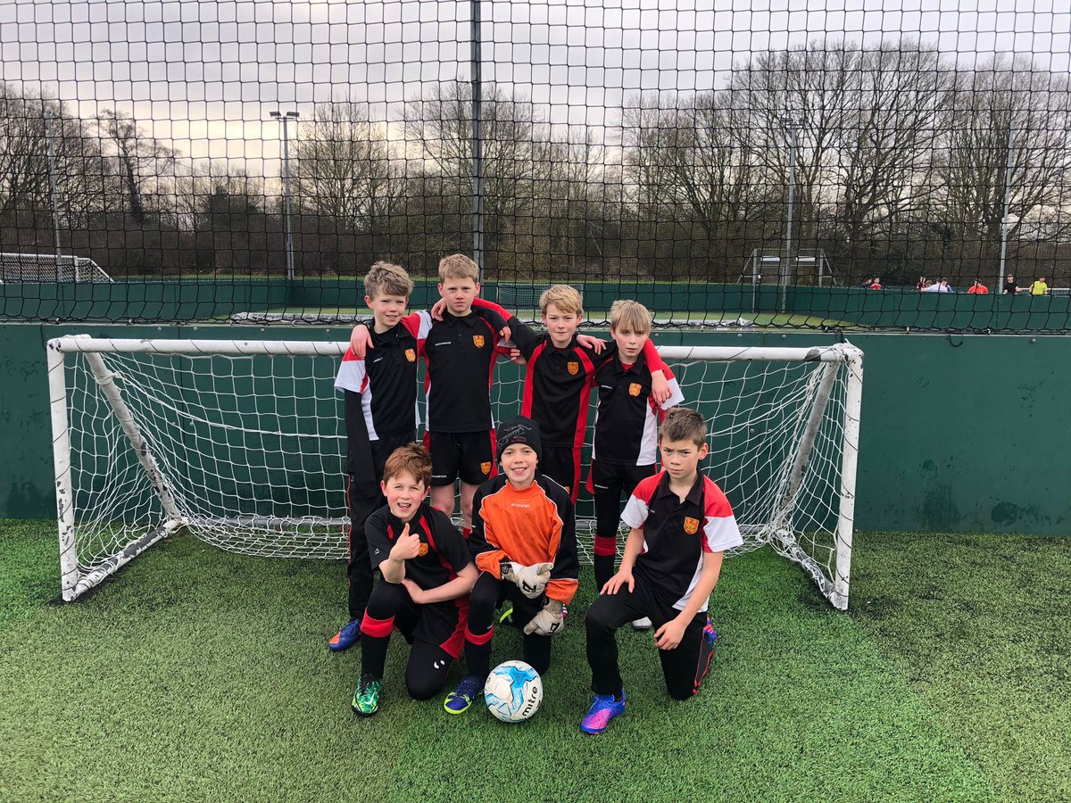Gateway2Sport's tweet photo. Good luck to our U11 boys today competing at the @ISAsportUK London North Football competition! #gogateway https://t.co/4Aefw3kWtH