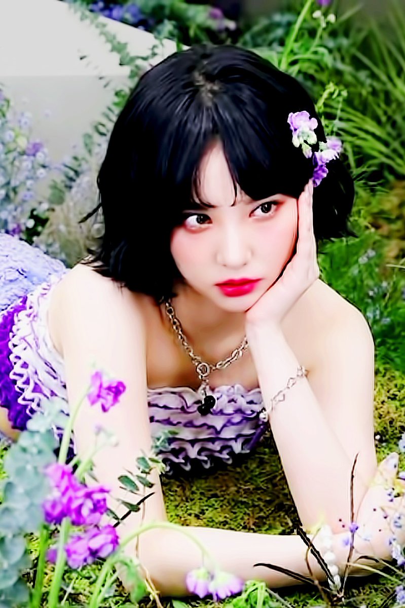 #VIVIZ #은하 BOP BOP! 자켓 비하인드

💚 bit.ly/3JjE7Wo
💜 bit.ly/3sytwjA