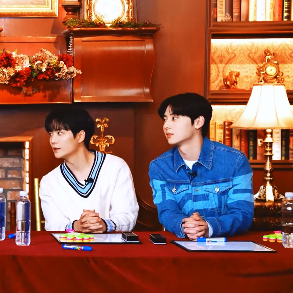 2HTIME's tweet photo. nu point of view ep.03 
2hyun sync 💯 
#NUEST #JR #민현 https://t.co/Z0WZmVB7GG