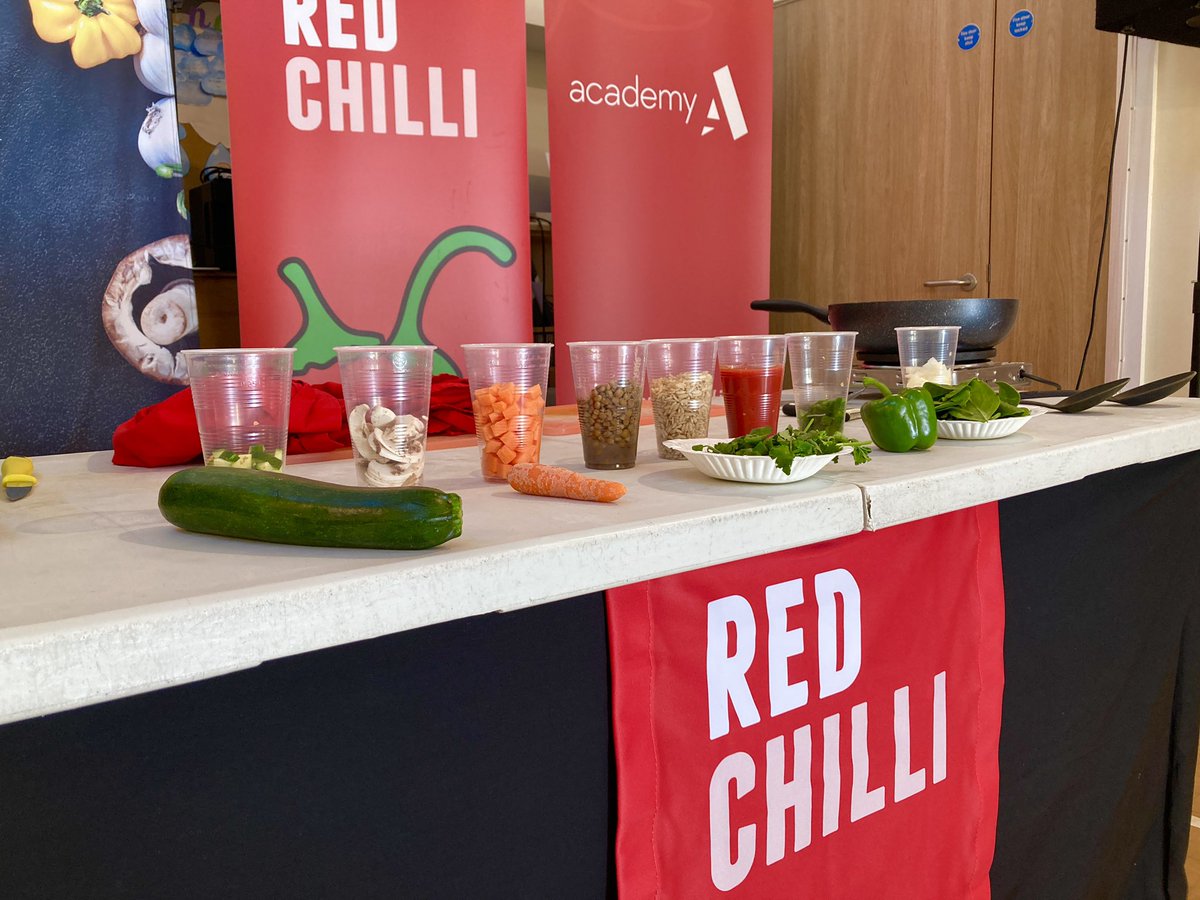 SchoolFoodShow's tweet image. @ShelleyFirst all ready for show number two with @Academy_Food_UK 🎉🎉