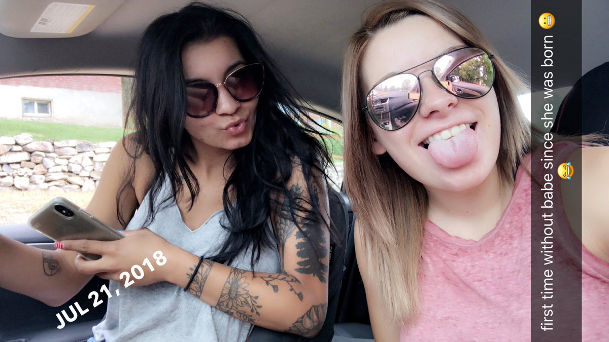 mickfacer's tweet photo. happy birthday to my day one💕 Thx for bein the best friend &amp; aunt we could ask for!! can't believe we been friends this long🤨❤️❤️ https://t.co/JKwShIRC8H