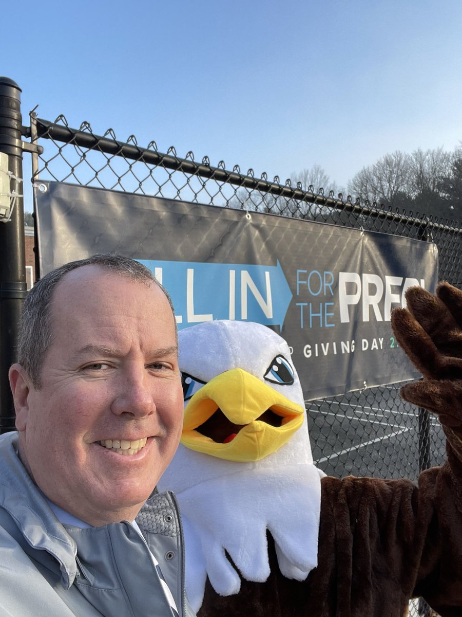 ehardiman's tweet photo. Fun morning welcoming MS and HS students to school with the Eagle. #GivingDay is also about giving thanks for how blessed we are in the @stjohnsprep community. Thank you for your support - let go #AllinforthePrep https://t.co/a4wM2q8W5Y