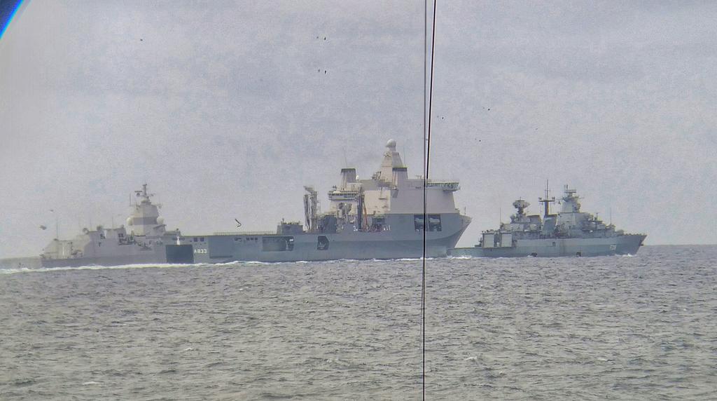 hmssevern's tweet photo. Always a pleasure to assist @FOST training as the "bad guys." Plenty of "intelligence" gathered on the @NATO_MARCOM units conducting an excellent double replenishment at sea.
#ThursdayMotivation #weeklywar #redteam #doubleprobe https://t.co/nnvLKMuK0Y