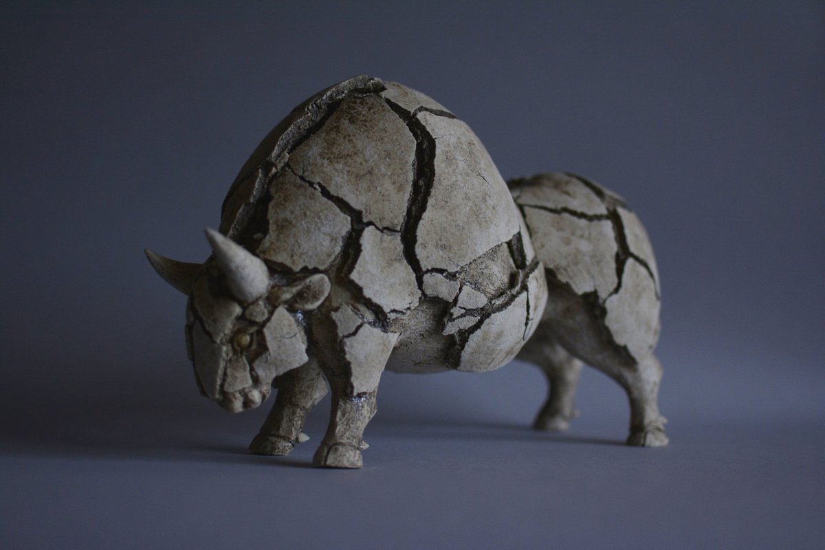 宮本果林 犀オブジェ