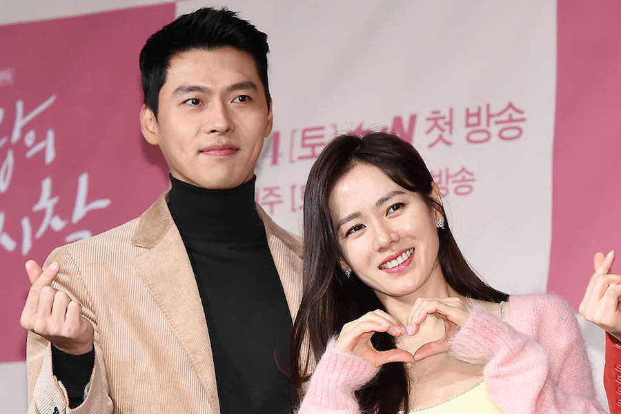 soompi's tweet photo. BREAKING: #HyunBin And #SonYeJin Announce Marriage
https://t.co/hlQk5pqnVF https://t.co/ajARijJfTo