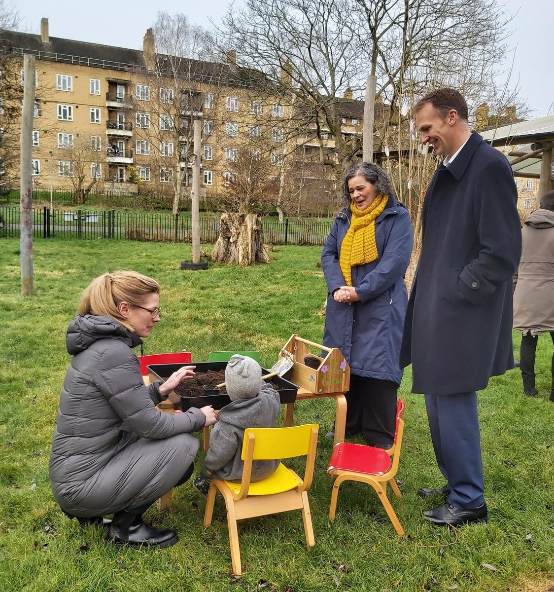 TNLComFund_CEO's tweet photo. Delighted to visit @LeapLambeth, to meet local families and find out more about the fantastic work they do - thanks to #NationalLottery players - supporting and enriching the lives of parents and children in Lambeth. #ABetterStart https://t.co/jPRxJjQMat
