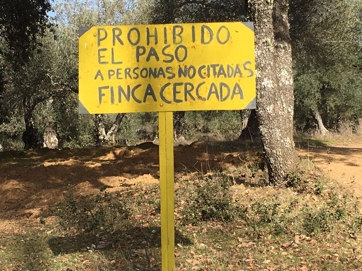 Constantinero's tweet photo. Con esto del Covi hay que pedir cita para todo. https://t.co/yLGNKUILdz