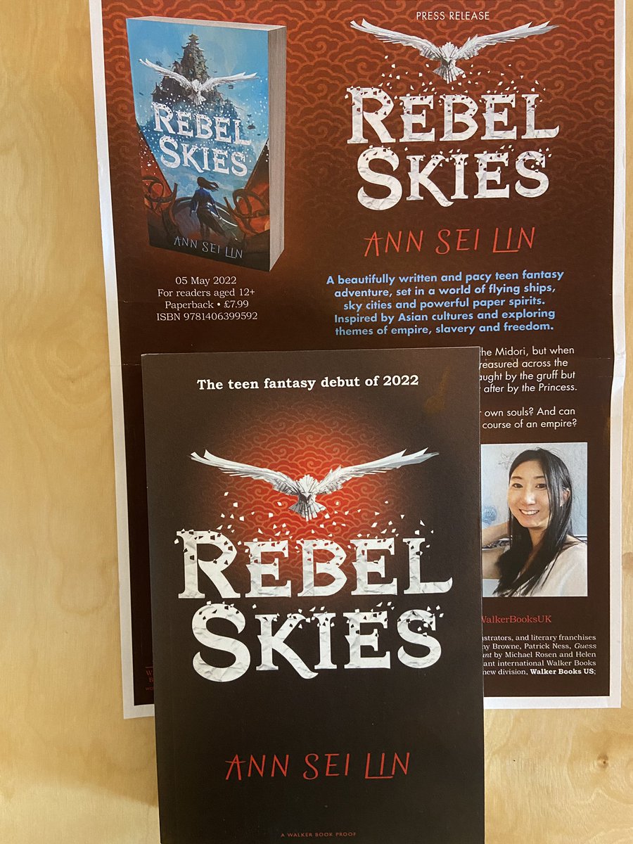 More exciting #bookpost.  Thanks @WalkerBooksUK @AnnSeiLin1 #rebelskies #arc 

YA fantasy
Origami monsters 🐉
Flying ships ⚓️
A giant tortoise 🐢

Can't wait to dive in!