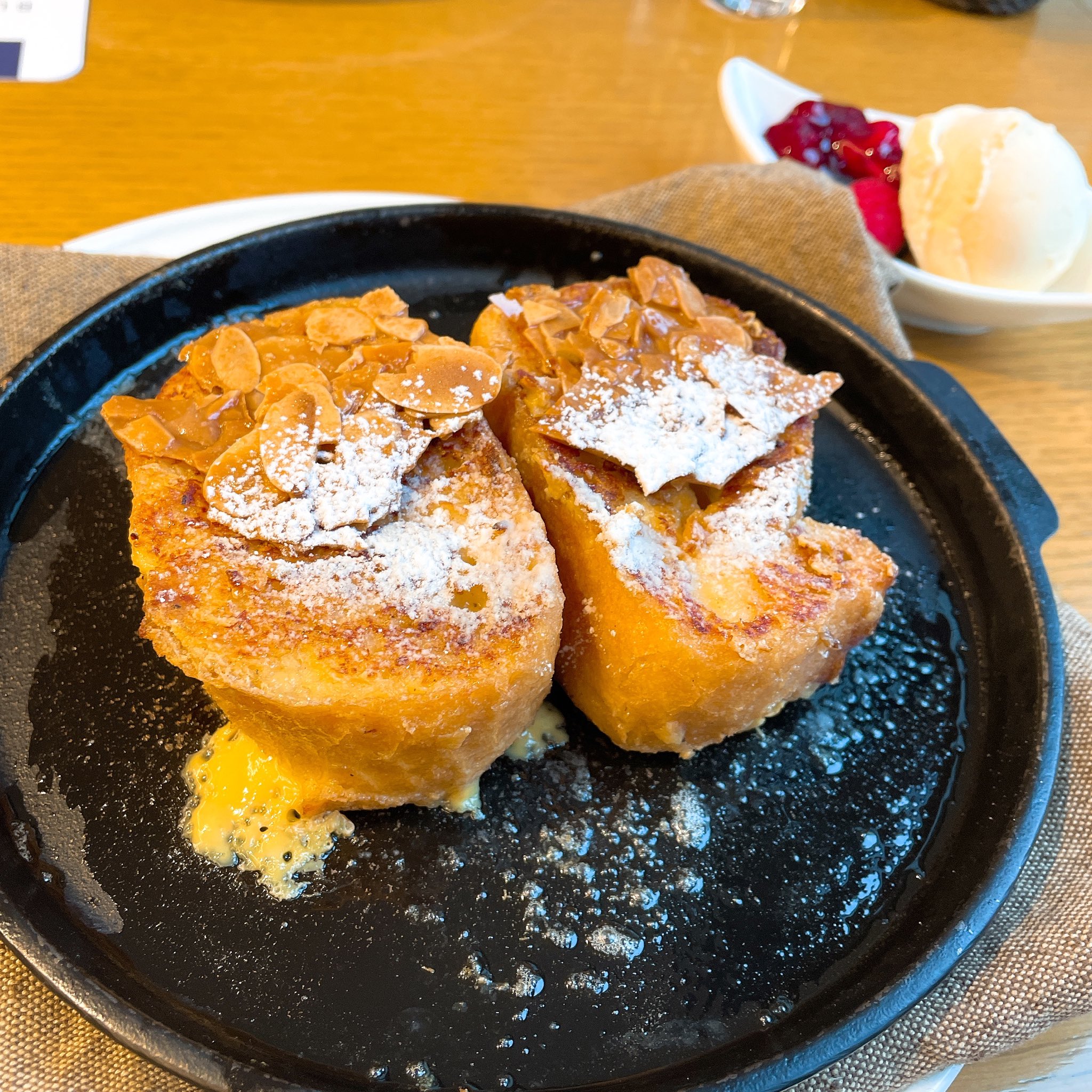 ブルーブリックラウンジ Twitter Search Twitter