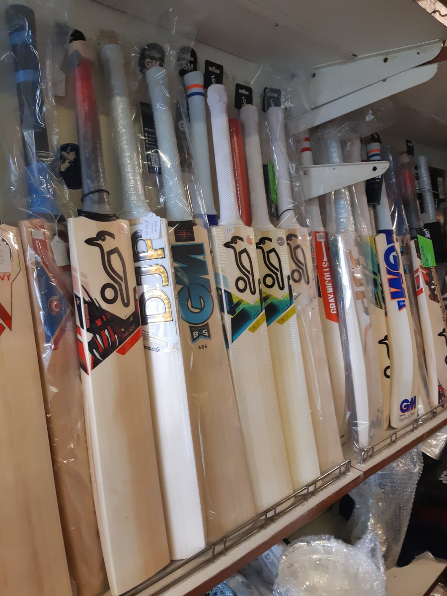CricketDJP's tweet photo. Over 100 junior bats now in stock for the coming season size 0 to Harrow , Top Brands for all ages . https://t.co/qLY1lGubpW