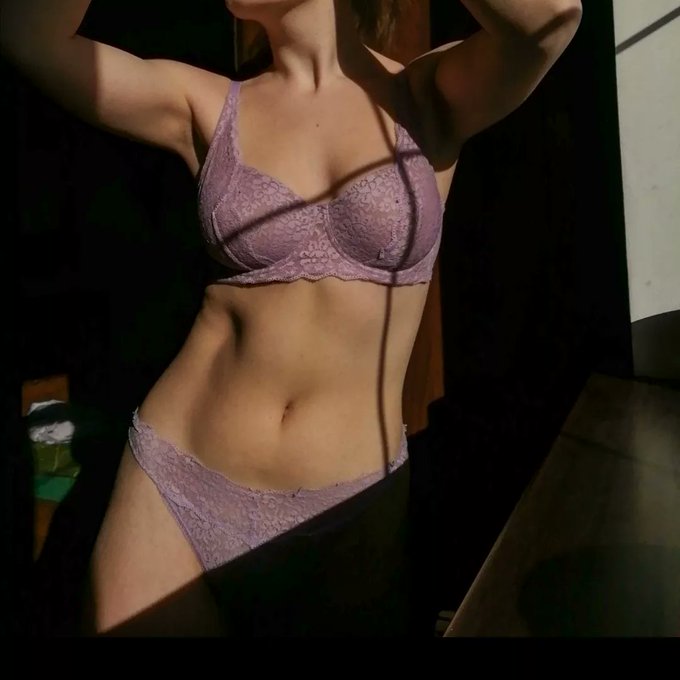 Sunrise 🌄 How you doing?  For spicy version go: https://t.co/Exdk5wS9CM 💙  #morning #sun #cute #cutegirl<a href="/tag/lingerie"class="tags"><span>#lingerie</span></a><a href="/tag/cute"class="tags"><span>#cute</span></a><a href="/tag/body"class="tags"><span>#body</span></a><a href="/tag/sexy"class="tags"><span>#sexy</span></a><a href="/tag/fitgirl"class="tags"><span>#fitgirl</span></a><a href="/tag/sun"class="tags"><span>#sun</span></a><a href="/tag/morning"class="tags"><span>#morning</span></a>