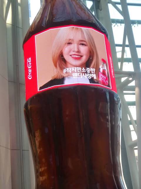 rev__seulgi's tweet photo. @rev__joy Hahahaha! Ito na coke mo ligaya https://t.co/TUCkamqOAw