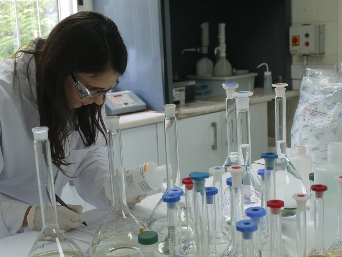 CawoodGroup's tweet photo. Our business is an example of where the persistent #gendergap in #science is slowly being closed, but there is a long way to go to create a level playing field for #women.

#WomenInScience
#SaferHealthierPlanet https://t.co/7wnaYOSCzU