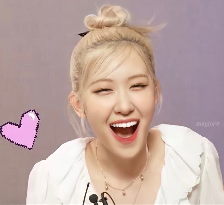 Bông Hông 25 tuổi đẹp nhất, thơm nhất xác định sẽ đi cùng tôi suốt chặng đường dài của năm nay và của nhiều năm tiếp theo nữa~ 
HAPPY HALF FIFTY ROSÉ
#OurRockstarROSÉDay
#봄의시작_채영아_생일축하해
<a href="/BLACKPINK/">BLACKPINKOFFICIAL</a>