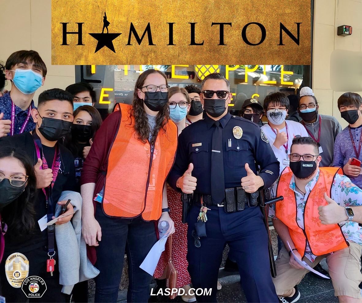 LASchoolPolice's tweet photo. Yesterday afternoon @Pantages hosted approximately 3,000 #LAUSD students &amp; staff to see the grand reopening of @HamiltonMusical.

Full post> https://t.co/fJdR4GQYCc

#LASPD #HamiltonMusical #PantagesTheater #Hollywood #CopsAndKids #CommunityPolicing #SafetyFirst https://t.co/WocmDLlwRh