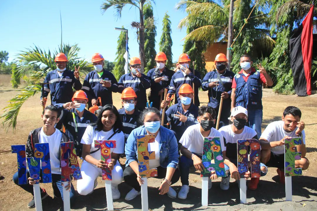 mateare_de's tweet photo. BRIMUR Mateare presente en el lanzamiento departamental del plan contra incendios forestales 2022 🌳🌳🔥🔥 llevado a cabo en Villa del Carmen.
#𝐆𝐨𝐛𝐢𝐞𝐫𝐧𝐨𝐬𝐋𝐨𝐜𝐚𝐥𝐞𝐬𝐍𝐢 
#𝙎𝙤𝙢𝙤𝙨𝙋𝙪𝙚𝙗𝙡𝙤𝙋𝙧𝙚𝙨𝙞𝙙𝙚𝙣𝙩𝙚 https://t.co/Dcff0STGTv